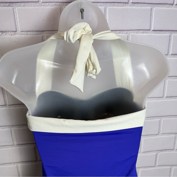 Lauren Ralph Lauren One-Piece Swimsuit Blue & White
Size 10 Tummy Control - Picture 6 of 10